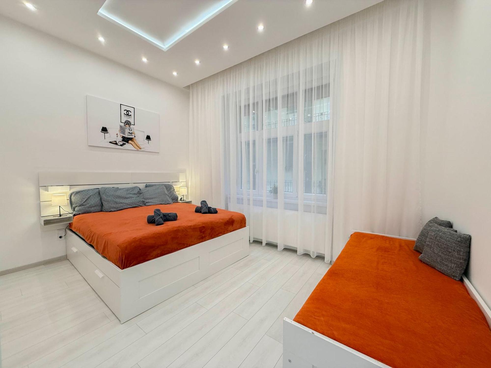 Izabellas Luxury Suite Downtown — Photos 1